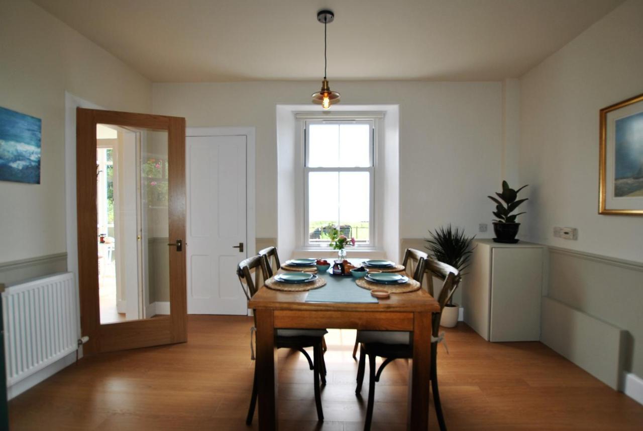 Clover Cottage Countryside Retreat With Sea Views كرايل المظهر الخارجي الصورة